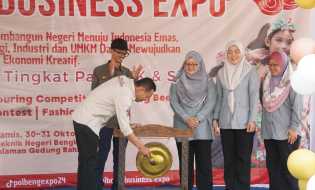 Polbeng Business Expo Sukses Di Gelar Mahasiswa Administrasi Bisnis Internasional 