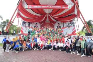 Hari Osteoporosis Nasional, DPC Perwatusi Taja Senam Bersama 