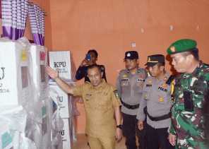 Wabup Bengkalis Pastikan Kesiapan  Logistik Pemilu di Desa Ujung Pulau Bengkalis