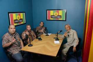 Jadi Narasumber Podcast Tukwan Channel, Bupati Kasmarni Beberkan Program Unggulan