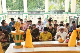 Ziarah ke Makam Datuk Laksamana di Bukit Batu Tutup Rangkaian Peringatan Hari Jadi ke-514 Bengkalis