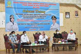 Bupati Kasmarni Diskusi Bersama SBRI Tentang UU Cipta Karja dan Perda