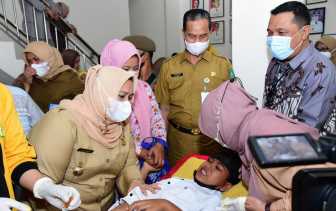 61 Anak Dhu’afa Pinggir di Khitan, 45 Guru Mengaji Terima Bantuan Zakat