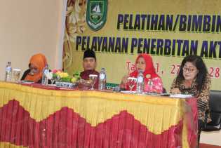 Bupati Bengkalis Buka Bimtek Pelayanan Penertiban Akta Pencatatan Sipil Tahun 2017