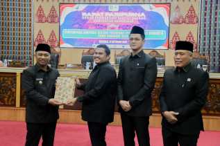 Bupati Bengkalis Sampaikan Ranperda dan Nota Keuangan Perubahan APBD 2026, Fokus Perkuat Pembangunan dan Pelayanan Masyarakat