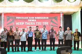 Bupati Bengkalis Hadiri Ultah Kelenteng Tiong Gi Keng di Pangkalan Nyirih