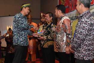 Kabupaten Bengkalis Raih Penghargaan Peringkat I KI Award Riau Tahun 2018
