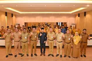 Inspektorat Daerah Kabupaten Bengkalis Gelar Rapat Internal Staf serta Penandatanganan Pakta Integritas dan Perjanjian Kinerja Tahun 2026