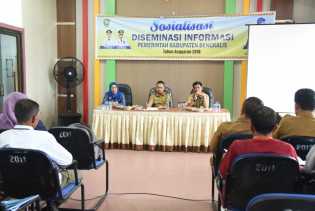 Wujudkan Masyarakat Peka Informasi, Diskominfotik Gelar Sosialisasi Diseminasi 