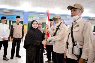 Penuh Haru, Bupati Kasmarni Lepas Keberangkatan 396 Jemaah Haji Bengkalis ke Tanah Suci