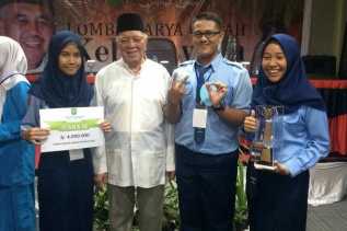 Makalah Budaya Tari Bontek SMA Negeri 1 Bengkalis Dipuji Prof Mukhtar Ahmad