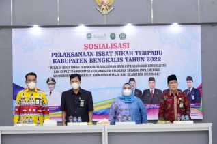 Bupati Kasmarni Buka Sosialisasi Isbat Nikah Terpadu