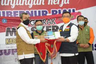 Diserahkan Gubri, Kabupaten Bengkalis Terima Bantuan Obat Covid-19 