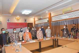 11 Item untuk Kabupaten, Bupati Kasmarni Ikuti Launching Inpres Optimal JKN