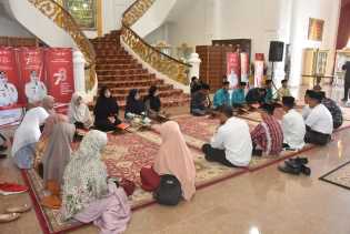 Sima'an Bil Ghoib, Belasan Santri Penerima Beasiswa Tahfidz Khatam Al-Qur'an di Wisma Daerah Sri Mahkota
