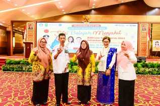 Launching Buku Misnarni Samsuar, Inspirasi Tingkatkan Kreativitas Bunda Literasi