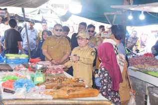 Pastikan Bahan Pokok Stabil, Pjs Bupati Bengkalis Tinjau dan Monitoring Pasar Dewi Sartika Mandau