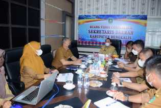 Sekda Bustami Pimpin rapat persiapan Pembentukan MPP di Bengkalis