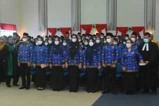 Bupati Bengkalis Serahkan SK Pengangkatan PNS Formasi Tahun 2019