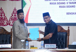 Bupati Bengkalis Terima Laporan Hasil Reses Anggota DPRD  