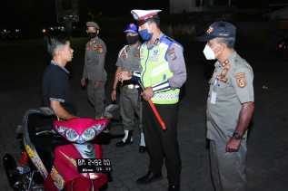 Aktif Laporkan Penegakan Prokes, Satpol PP Terima Piagam dari Dirjen BAK