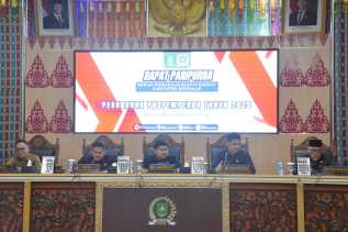 Bupati Kasmarni Hadiri Rapat Paripurna Pengesahan Perubahan Propemperda Tahun 2025 DPRD Kabupaten Bengkalis