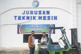 Polbeng Terima Hibah Satu Unit Forklift