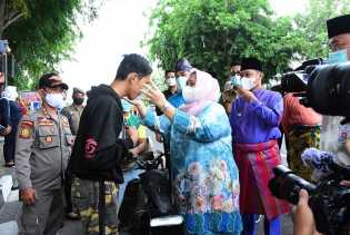 Pastikan Masyarakat Terapkan Prokes, Bupati dan Wabup Tinjau Pelaksanaan PPKM di Kota Bengkalis