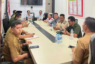 Kadis Perkebunan Pimpin Rapat Beasiswa SDM Perkebunan Kelapa Sawit