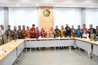 Bupati Kasmarni Tandatangani Kerjasama dengan Kementerian ESDM, Pemkab Bengkalis Dapat Izin Pembangunan Jalan Lingkar Barat Duri 