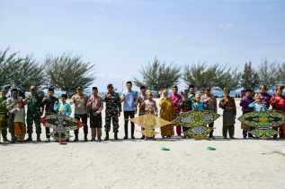 200 Peserta Ikut Menjaga Warisan Budaya, Bupati Bengkalis Buka Festival Layang-Layang Wau Laksamana