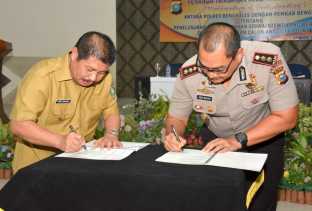 Bupati dan Kapolres Bengkalis Teken MoU Penerimaan Anggota Polri 2018