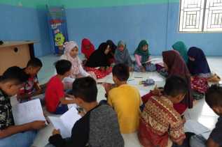 Menuju Desa Layak Anak, Setiap Ahad Pemdes Sungai Alam Adakan Kursus Bahasa Inggris