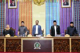 Ranperda Pajak Daerah dan Retribusi Daerah Disetujui, Bupati Kasmarni Ucapkan Terima Kasih