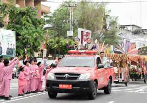 Siswa di Bengkalis Sambut Arak-arakan Piala Adipura