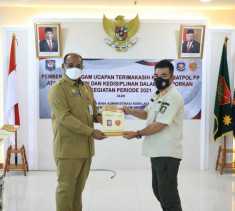 Plt Kepala Satpol PP Bengkalis Terima Penghargaan Dari Dirjen BAK Kemendagri