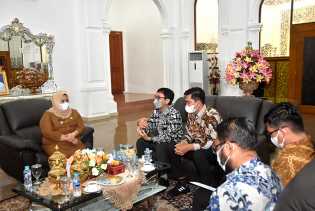 Bahas Perpajakan, Bupati Kasmarni Terima Kunjungan KPP Permata di Rumah Aspirasi