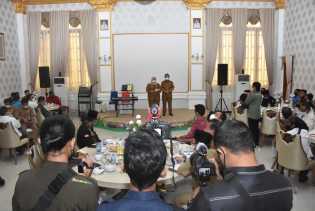 Jalin Kedekatan, Bupati dan Wabup Bengkalis Ajak Insan Pers Ngopi Bareng