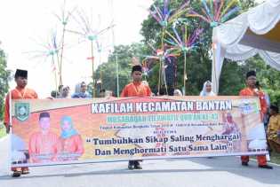 Kafilah 4 Kecamatan Sebutkan Target di MTQ ke-43 Saat Mengikuti Pawai Taaruf