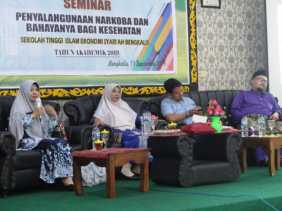 Cegah Bahaya Narkoba, STIE Syariah Bengkalis Helat Seminar Untuk Mahasiswa Baru