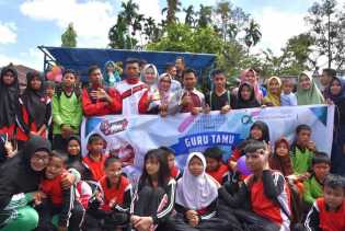 HUT ke-31, SLB Dikunjungi Guru Tamu
