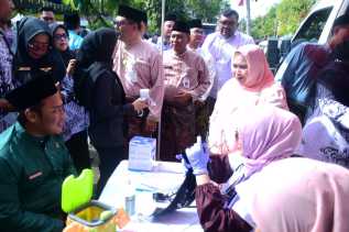 Optimalisasi Layanan Kesehatan di Hari Guru Nasional: PGRI Bengkalis Gelar Donor Darah, Terima Satu Unit Ambulans Baru