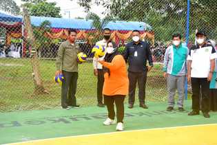 Bupati Kasmarni Buka Tournament Volly se-Riau STIE Cup II