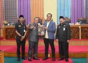 Bupati Bengkalis Sampaikan Ranperda Perubahan APBD Tahun 2022