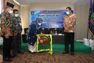 Dibuka Bupati Kasmarni, Mahasiswa Pascasarjana STIE Bangkinang Gelar Pelatihan Bakti untuk Negeri