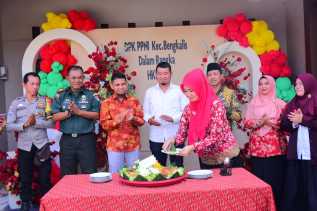 Warga Desa Damai Ikuti Pemeriksaan dan Penyuluhan Kesehatan Gratis