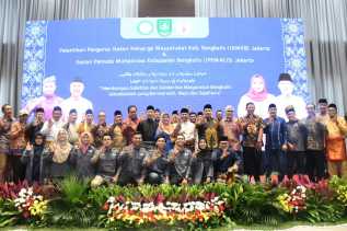 Bupati Bengkalis Lantik Pengurus IKMKB dan IPEMALIS Jakarta