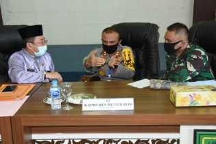 Plh Bupati Bengkalis H Bustami HY Instruksikan Camat Membentuk Gugus Tugas Percepatan Penanganan Covid-19