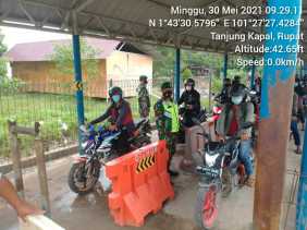 Tim Satgas Covid-19 Pantau Warga Keluar Masuk Pelabuhan Ro-Ro Tanjung Kapal