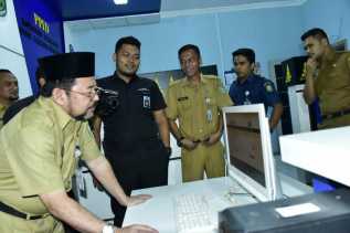 Sekda H Bustami HY Tinjau Pelayanan Informasi Publik di PPID Utama di Diskominfotik